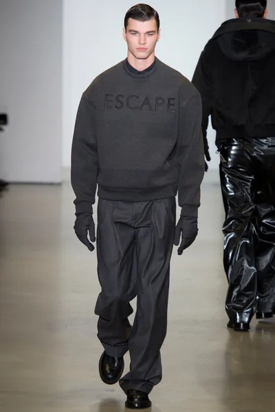 Look 9